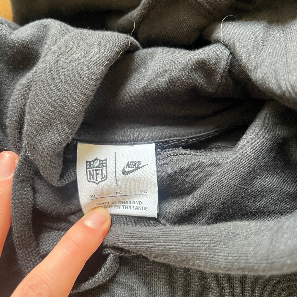 Nike | Eagles 'Go Birds' NFL Hoodie - Picture 4 of 4